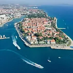 Old Town Apartment Pino Ae1574